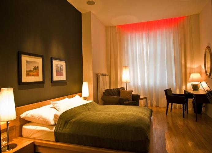 Ivana Hotel Oradea Pokój zdjęcie