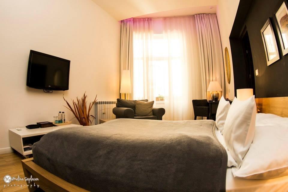 Ivana Hotel Oradea Zewnętrze zdjęcie